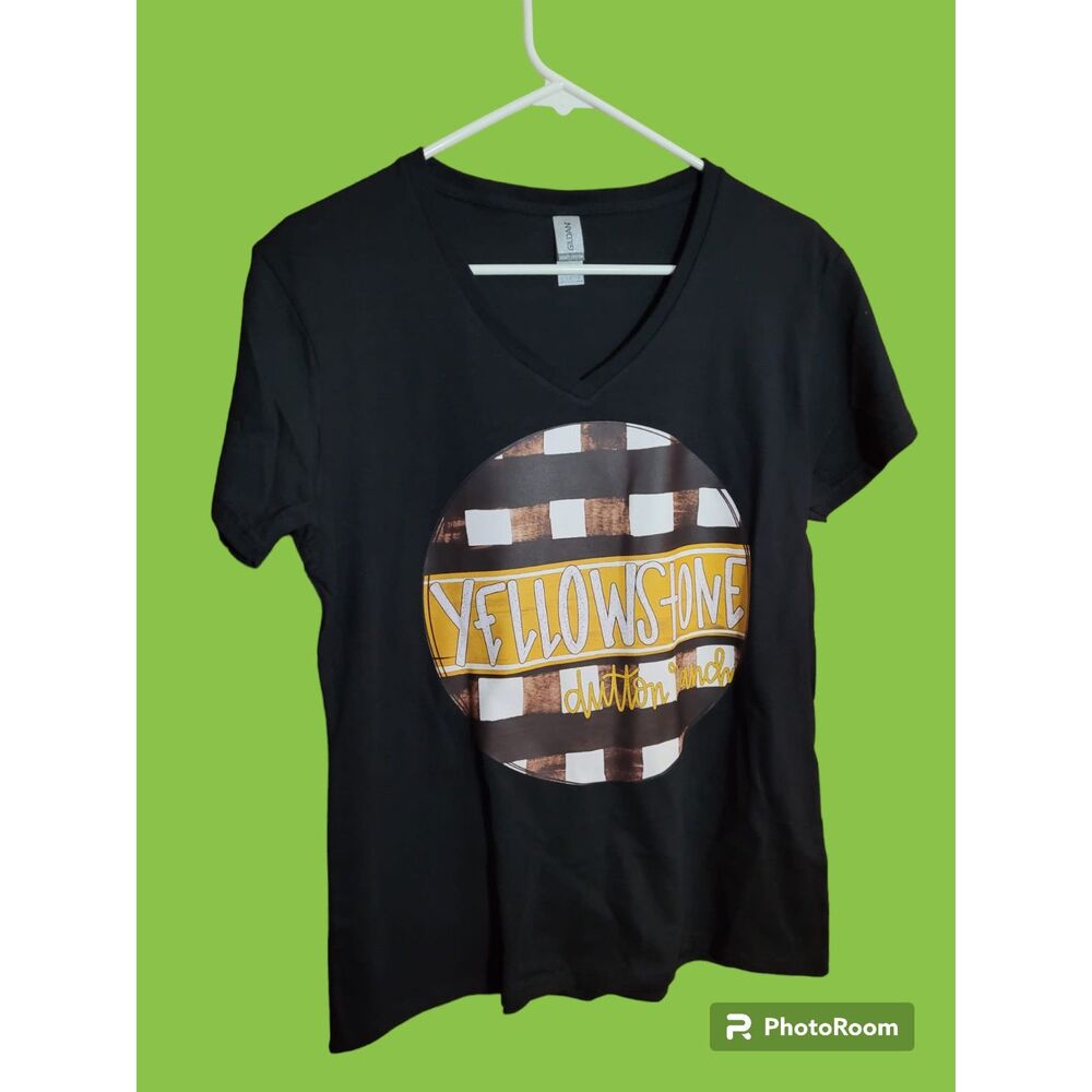 Women's Yellowstone Dutton‎ Ranch Gildan Size Black V Neck Size L Custom